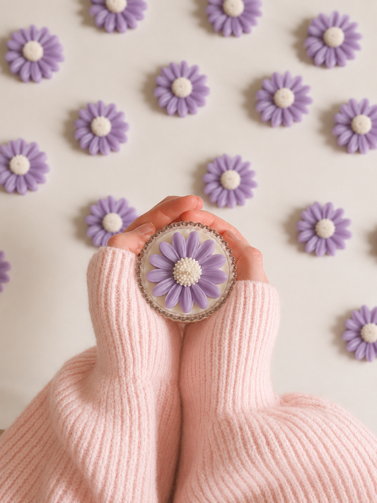 Daisy Candle